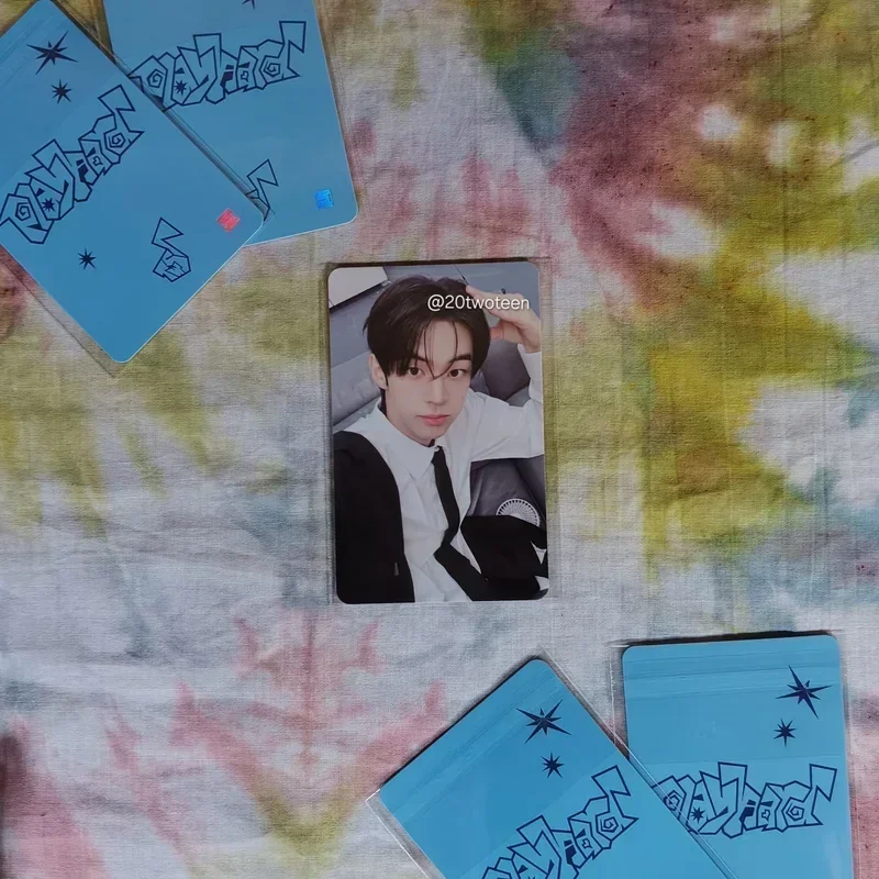 play hard POP-UP ALBUM PURCHASE REWARD