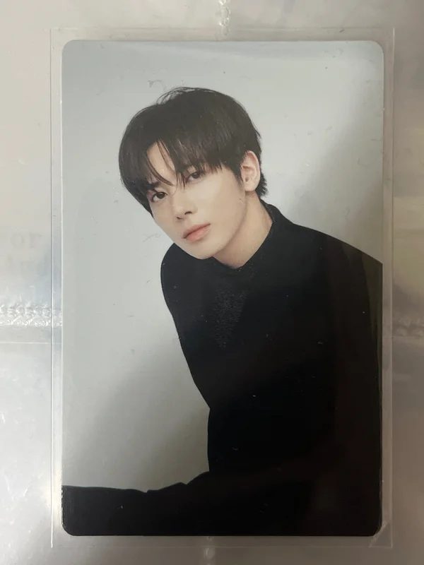 TOMORROW X TOGETHER WORLD TOUR [ACT : TOMORROW] Mini Photo Card