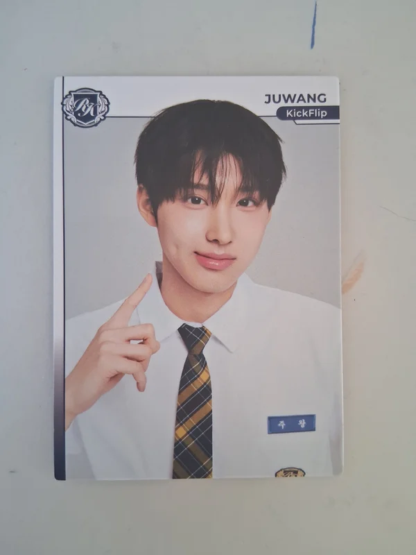 TELECA COLLECTION CARD 2025 K-POP ROOKIE BASE