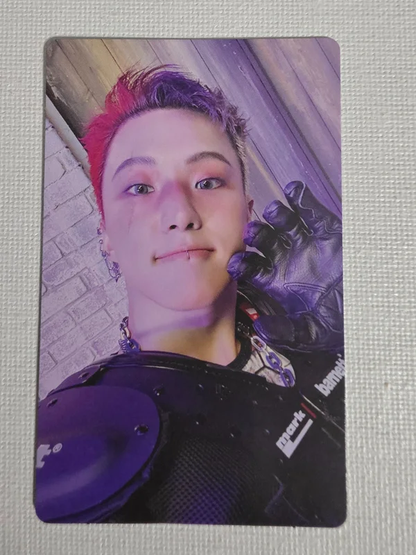 HAPPY BURSTDAY Weverse Albums ver.