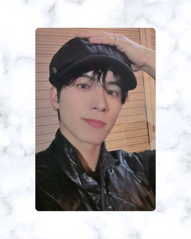 Unexpected kiwee Album Ver.