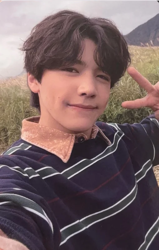 &TEAM MAKI First Howling : ME PHOTOCARD MERCH - hoodie