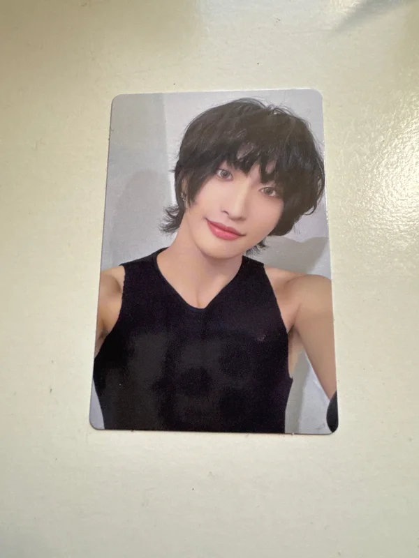 GOLDEN HOUR : Part.1 hello82