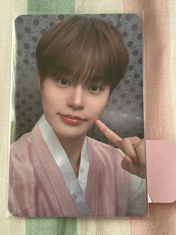 UPSIDE DOWN MAKESTAR WINNER