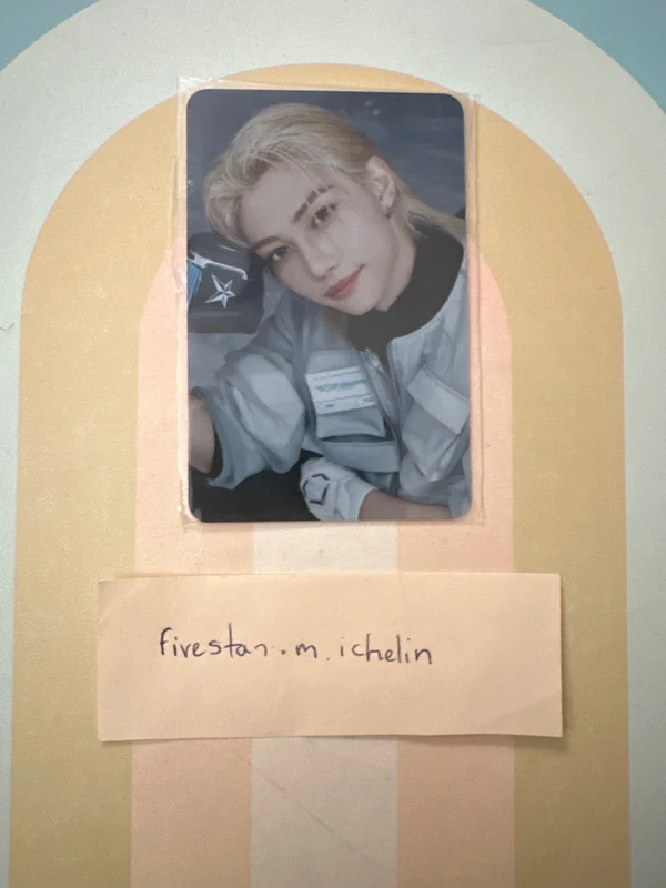 Stray Kids 3RD FANMEETING PILOT : FOR SKZOO CARRIER NAMETAG SET