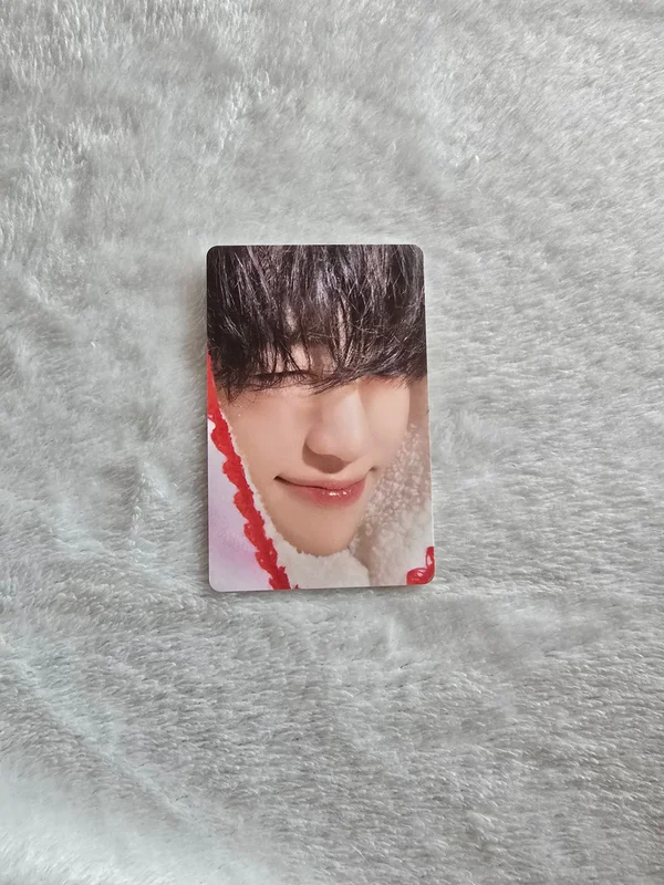 2024 PINK CHRISTMAS PHOTO CARD RANDOM PACK