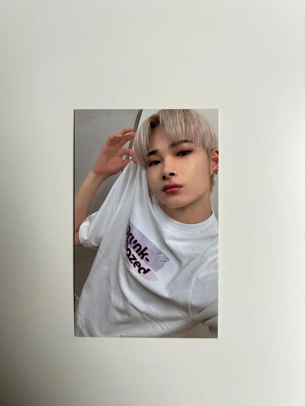 BORDER : CARNIVAL UNIFORM Ni-Ki