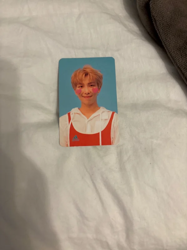 LOVE YOURSELF Answer RM