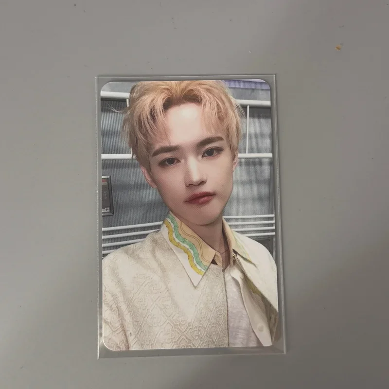 CHENLE DREAMSCAPE CHASE THE LIGHT TRADING CARD B