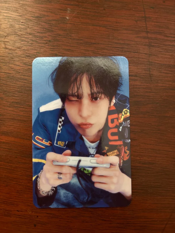 ATEEZ X ANITEEZ POP-UP STORE ANITEEZ IN COLOR RAMDOM TRADING CARD