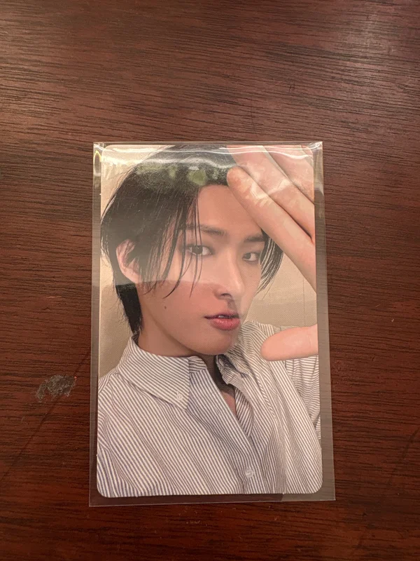 ATEEZ 7TH ANNIVERSARY OFFICIAL POP-UP '8ROOM' RANDOM PHOTOCARD PACK ver.B