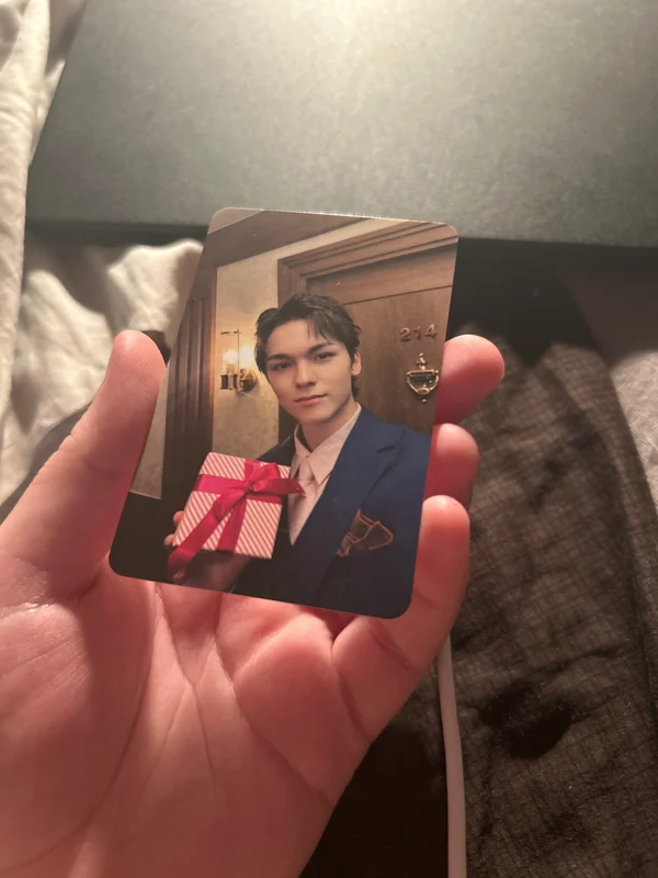 SPILL THE FEELS CARAT Ver.