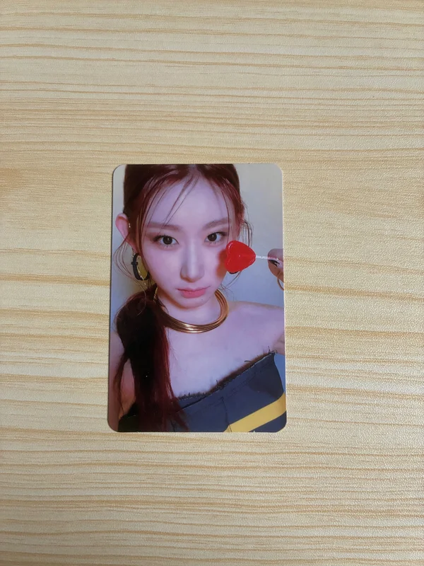 Chaeryeong | GUESS WHO