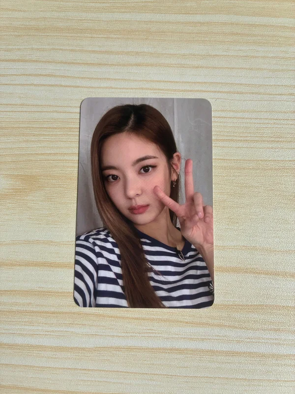 Lia | CHECKMATE KTOWN4U