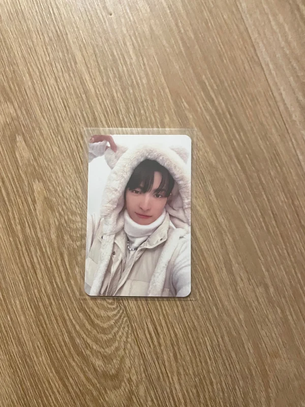 ATEEZ WINTER SPEACIAL MD : SNOWMAN FACTORY PHOTO SET