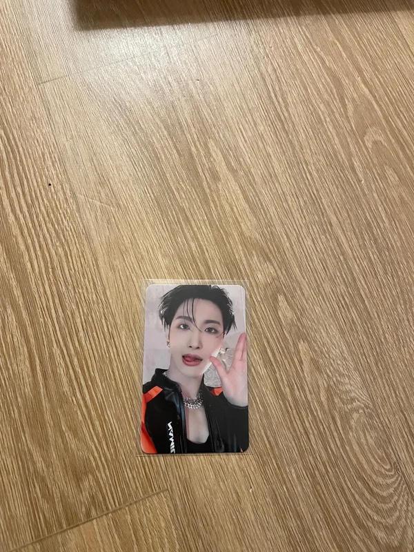 THE WORLD EP.2 : OUTLAW MINIRECORD