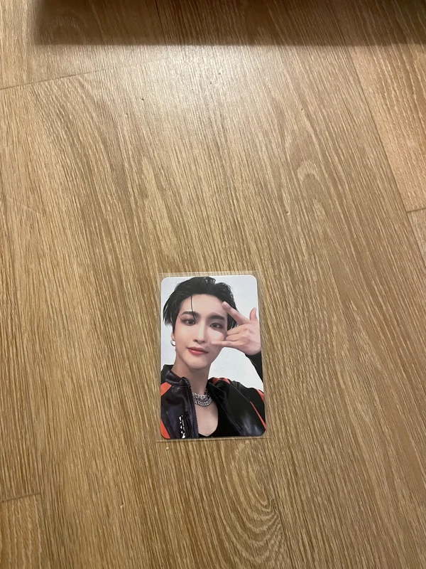 THE WORLD EP.2 : OUTLAW MINIRECORD