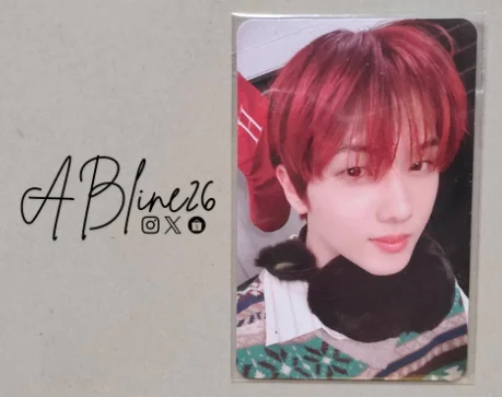 2022 PINK CHRISTMAS PHOTO CARD RANDOM PACK
