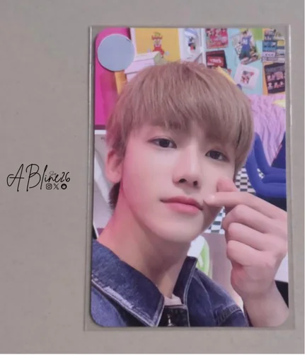 GLITCH ARCADE CENTER POP-UP STORE TATTOO + LUGGAGE STICKER SET