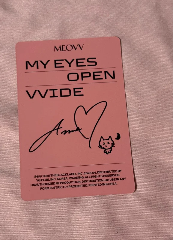 MEOVV ANNA 'MY EYES OPEN VVIDE PHOTOBOOK ver. GRILL ver