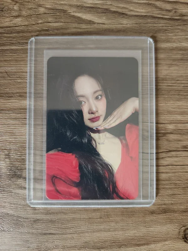 abouTZU random photocard
