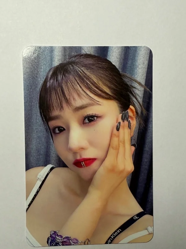 Apink SELF album official photocard (Bomi)