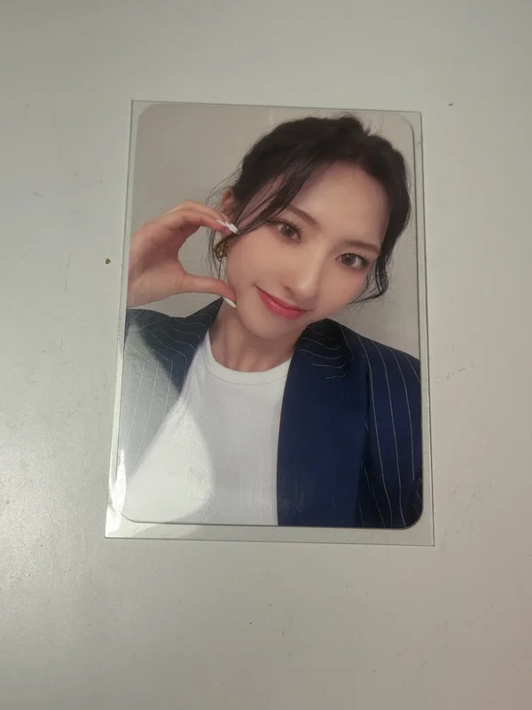 WJSN Sequence Pre-Order Benefit Photocard (Eunseo)