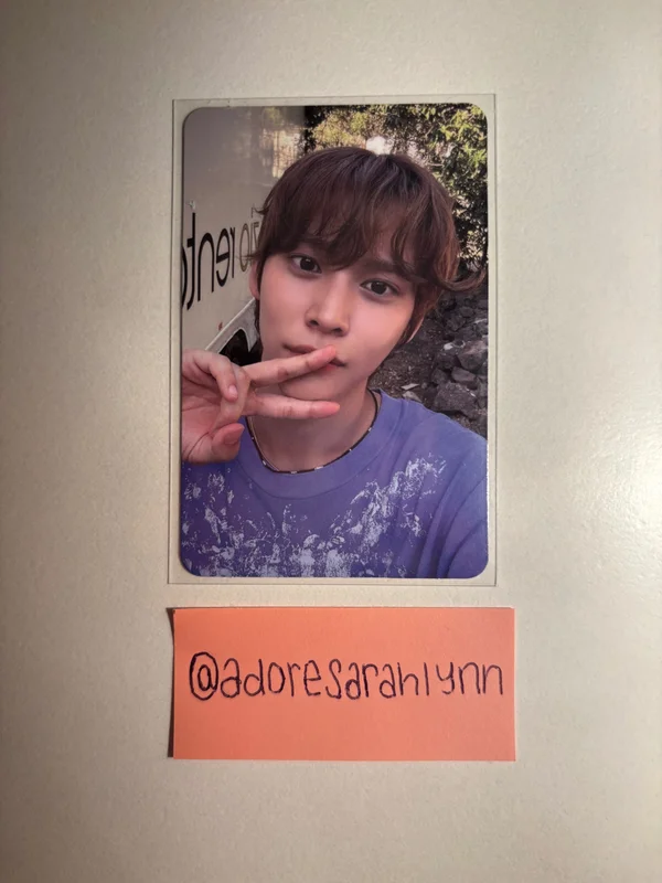 Eunseok Get A Guitar Walmart Exclusive ver.
