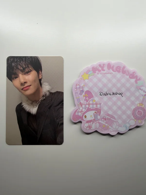 Jeongin Oddinary pc
