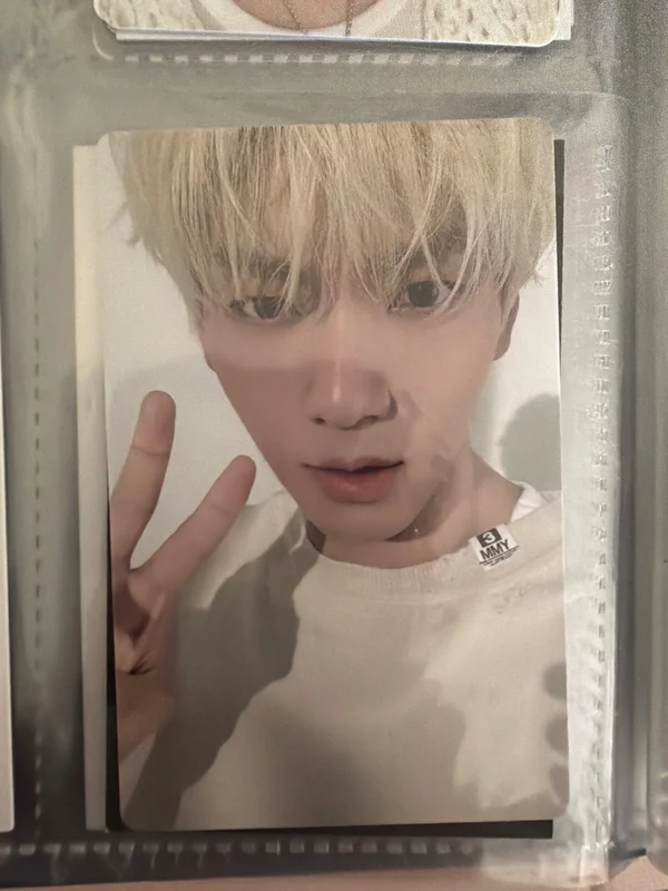 TOMORROW X TOGETHER 2026 SEASONS GREETINGS