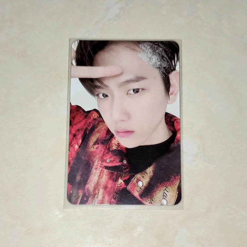 DON'T FIGHT THE FEELING Photo Book Ver. 1