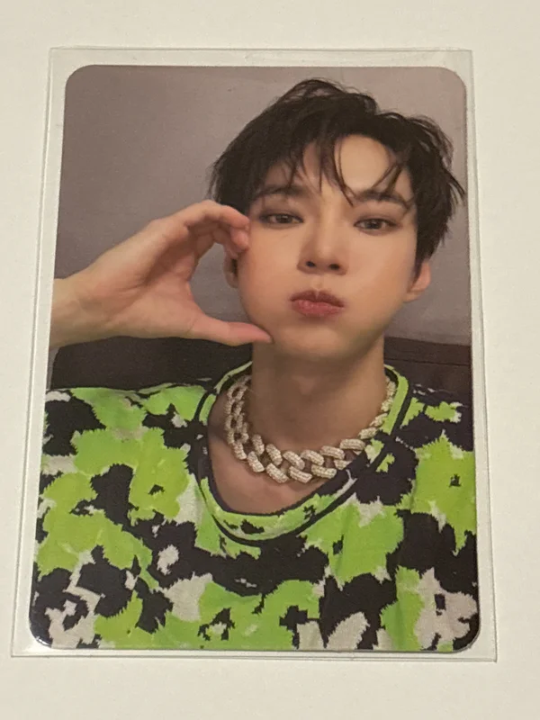 2 Baddies Photobook Ver. KR Ver.