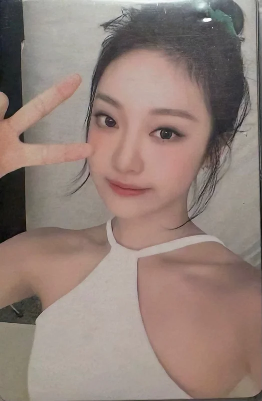 2024 SEASON'S GREETINGS RANDOM TRADING CARD