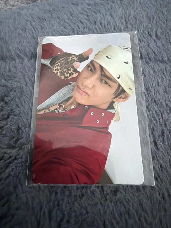 ARIRANG WEVERSE LUCKY DRAW V (Taehyung)