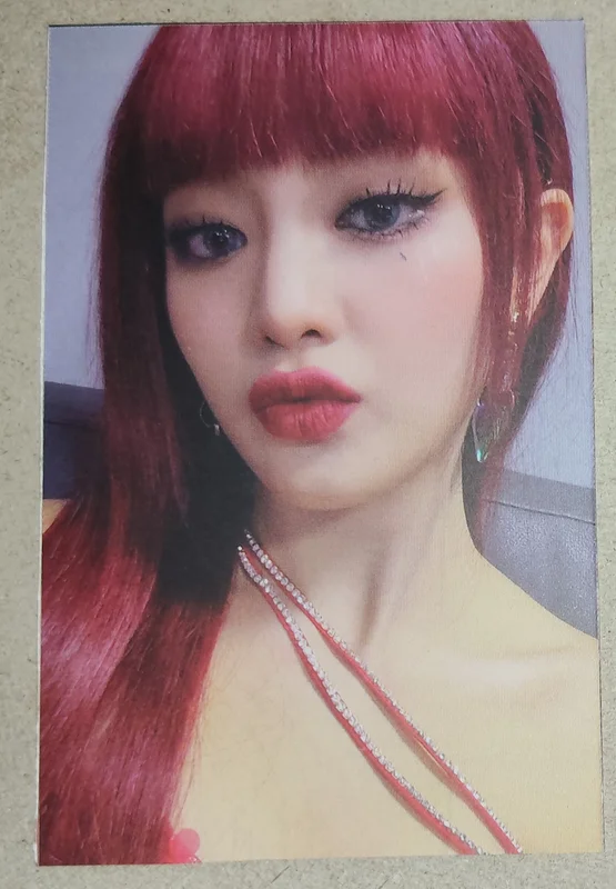 Minnie, I burn Lucky photocard FIRE ver.