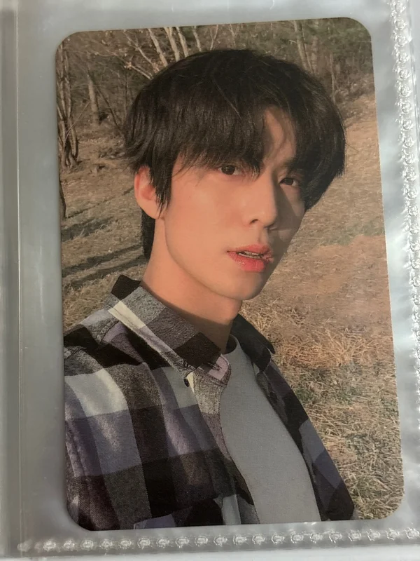 Hwiyoung SF9 1st PHOTO BOOK L Amitie GMARKET