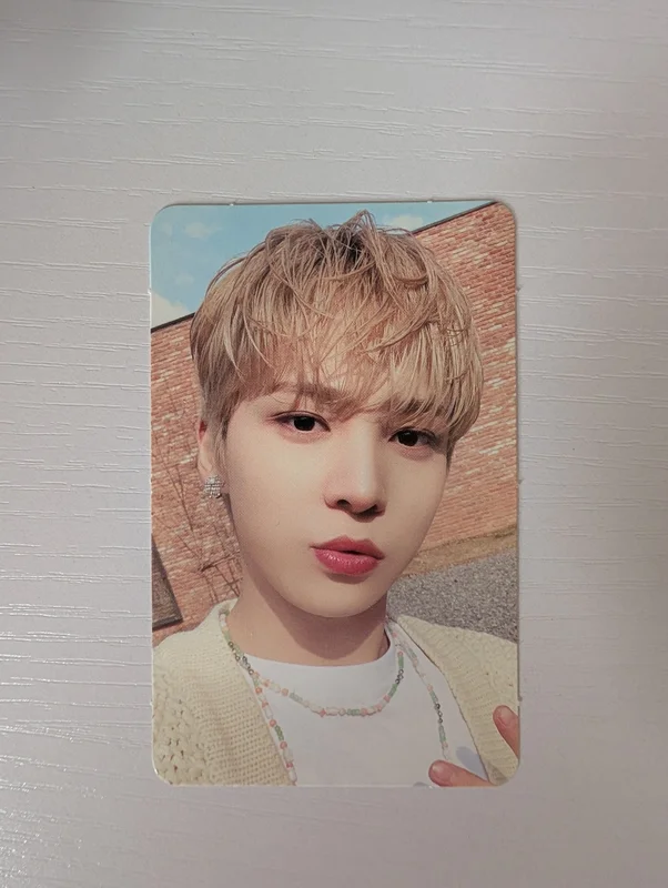ATEEZ 1ST PHOTOBOOK : ODE TO YOUTH
