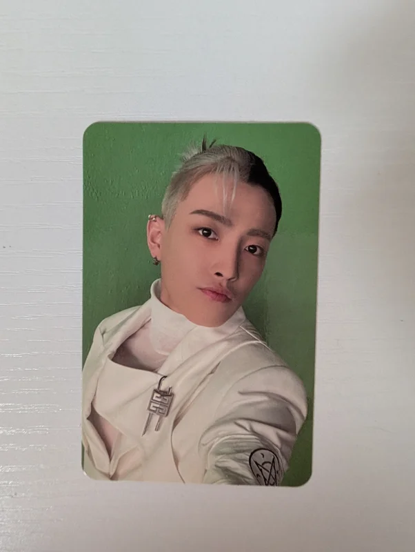 THE WORLD EP.1 : MOVEMENT SYNNARA RECORD
