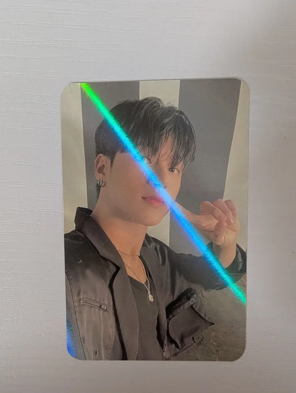 ATEEZ WORLD TOUR [THE FELLOWSHIP : BREAK THE WALL] IN EUROPE 2023 POP-UP STORE