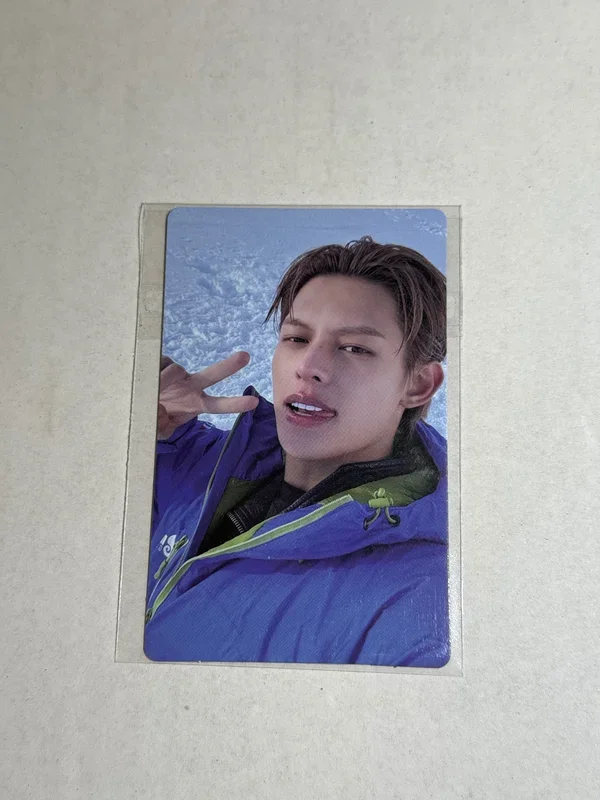 COLOR OUTSIDE THE LINES WEVERSE LUCKY DRAW