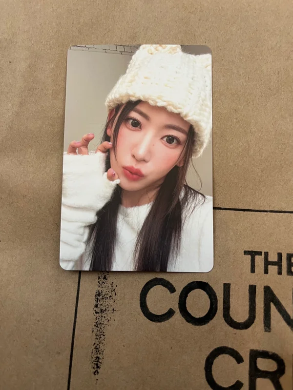Unforgiven Weverse Ver. Sakura Photocard