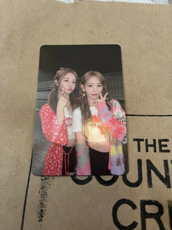 Antifragile Compact Sakura and Yunjin Duo Photocard