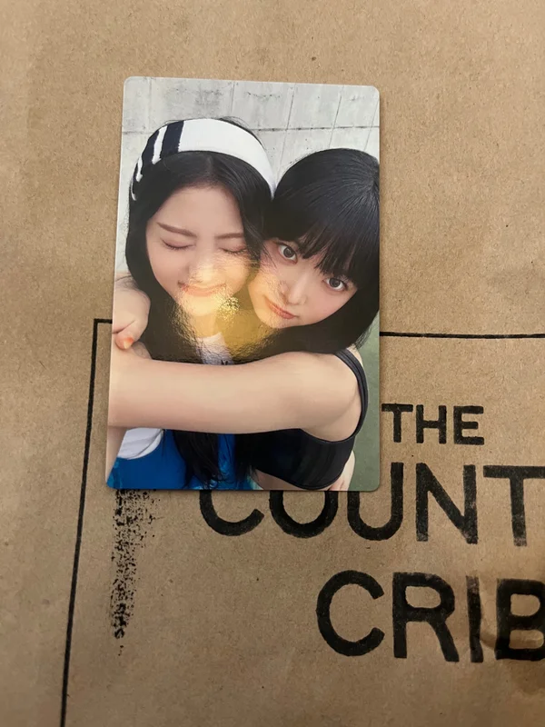 Unforgiven Japanese Limited Edition Yunjin and Eunchae Photocard