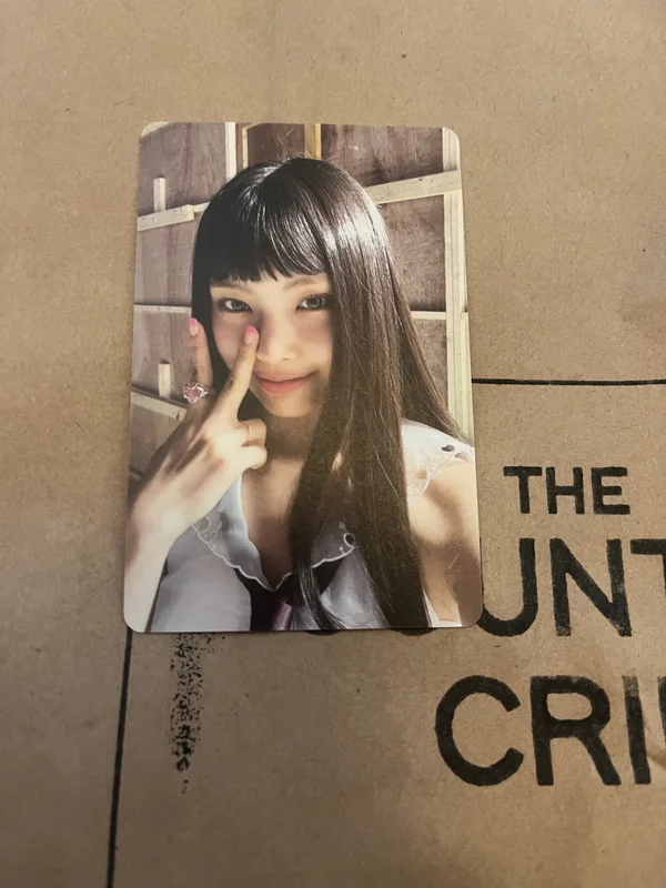 New Jeans Bluebook Hyein Photocard
