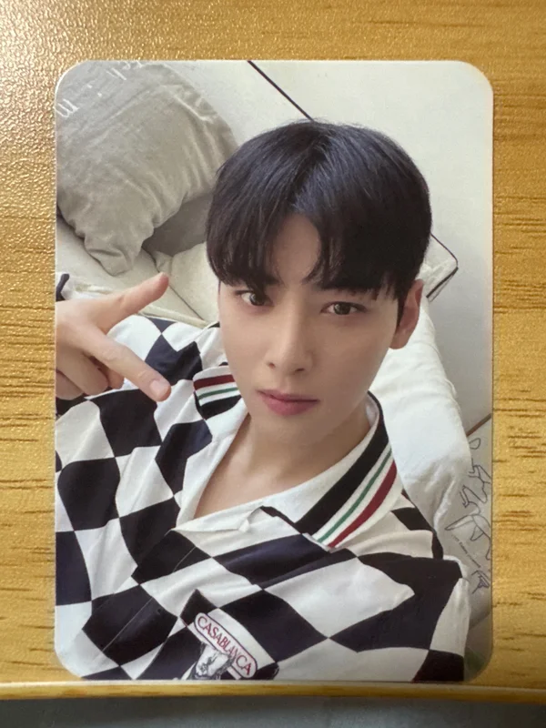 DICON BOY ISSUE N.1 CHA EUNWOO happyday