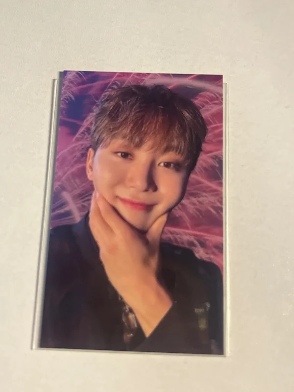 SEVENTEENTH HEAVEN Carat Ver. UNIVERSAL