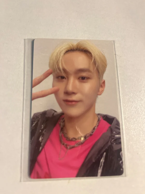 2022 SVT PHOTOBOOK THE NAME;17