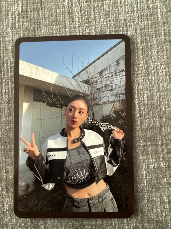 READY TO BE PHOTOCARD SET BE VER.