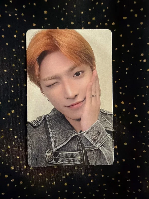 ATEEZ 7TH ANNIVERSARY OFFICIAL POP-UP '8ROOM' RANDOM PHOTOCARD PACK ver.B