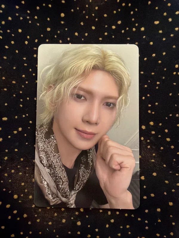 ATEEZ 7TH ANNIVERSARY OFFICIAL POP-UP '8ROOM' RANDOM PHOTOCARD PACK ver.A